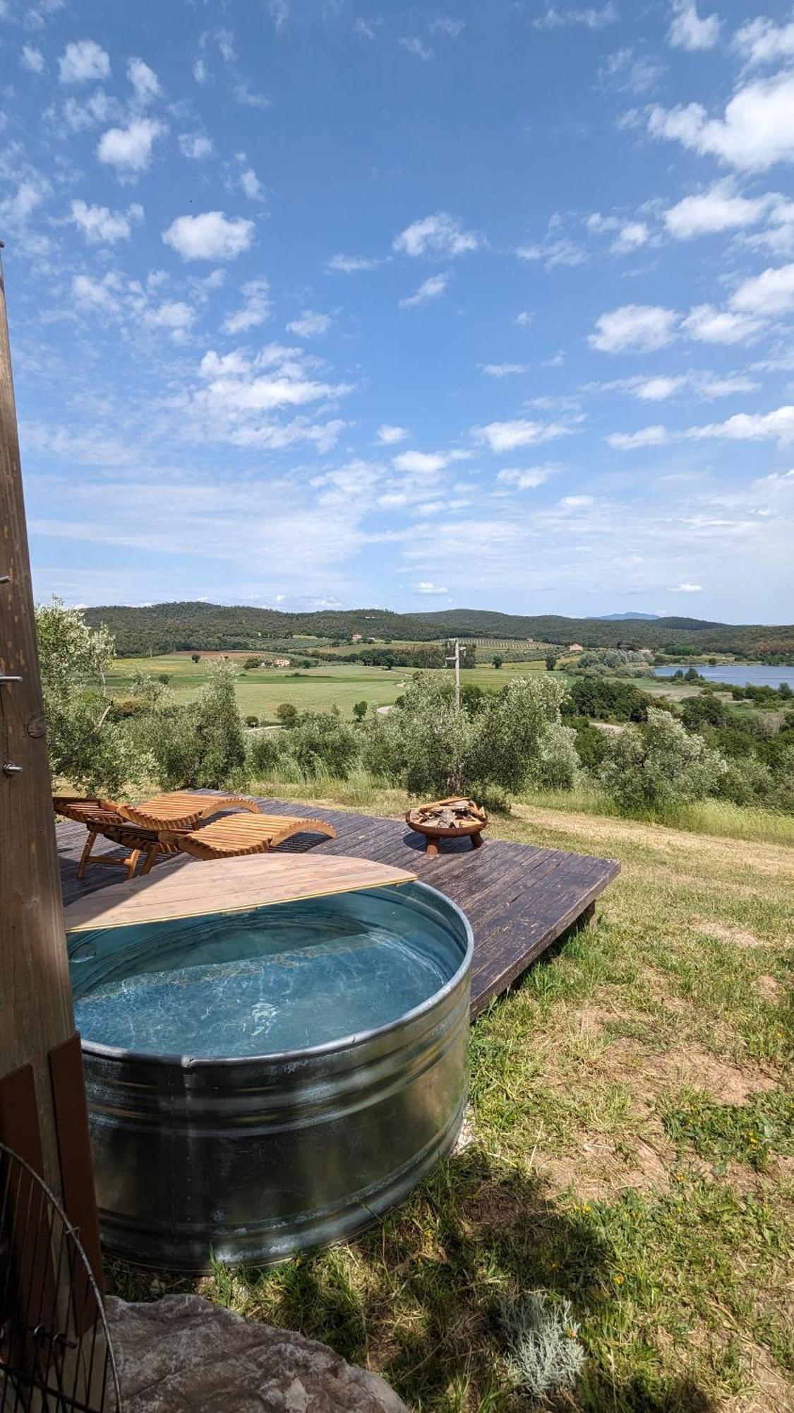 ホテル Glamping Stregaia マッサ・マリッティマ エクステリア 写真
