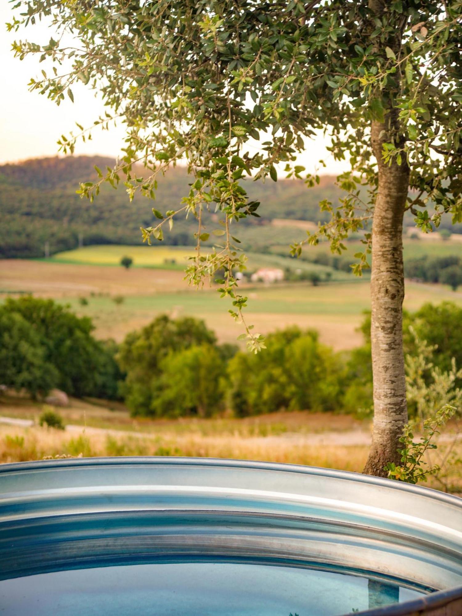 ホテル Glamping Stregaia マッサ・マリッティマ エクステリア 写真